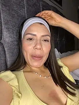 martina contreras online show from 04/06/26, 05:08