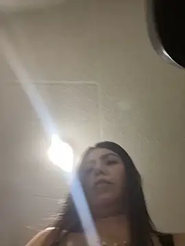 martina contreras online show from 04/13/26, 05:02