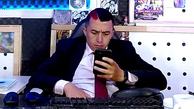 Darko0717 online show from 03/19/25, 06:23