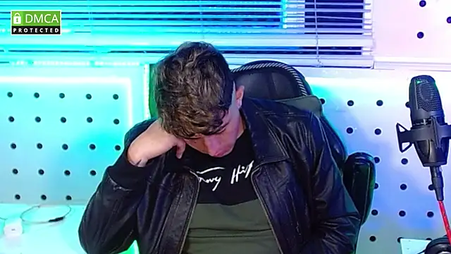 Darko0717 online show from 10/17/25, 10:34