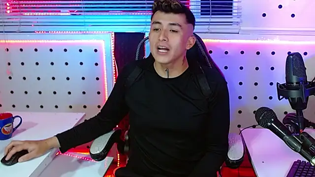 Darko0717 online show from 11/02/25, 05:04