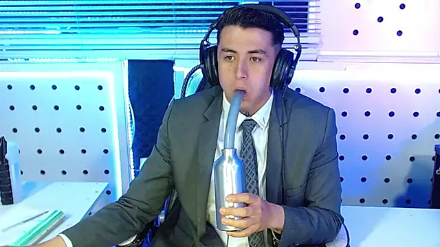 Darko0717 online show from 11/10/25, 11:42