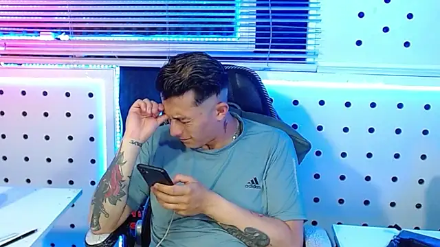 Darko0717 online show from 12/02/25, 11:56