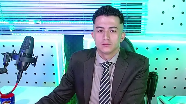 Darko0717 online show from 12/15/25, 11:14