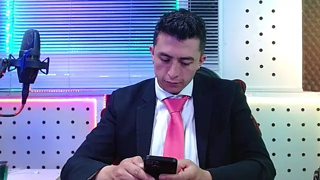 Snapshot of Darko0717 chatting on 04/21/26, 10:54 Darko0717 online show from 04/21/26, 10:54