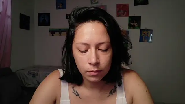 MommyMiaWs online show from 06/04/26, 02:56