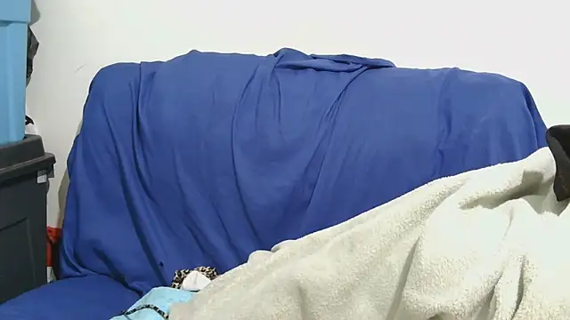 sluttylaura21 online show from 11/11/25, 04:40