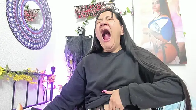 Hanna moore1 online show from 10/20/25, 07:14