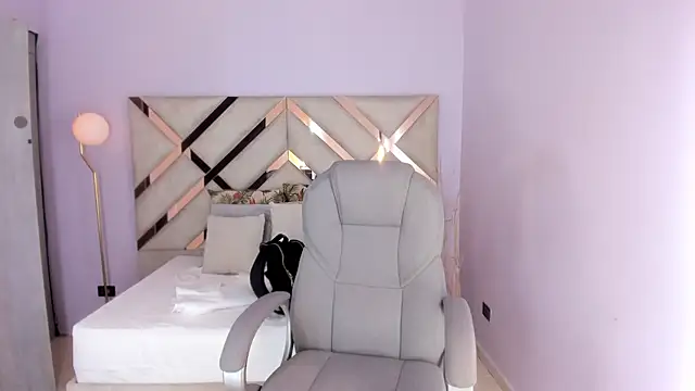 kylie reyes online show from 06/23/26, 07:23