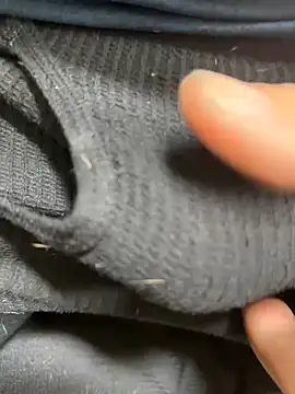 Snapshot of tank32s chatting on 01/11/25, 09:15 tank32s online show from 01/11/25, 09:15