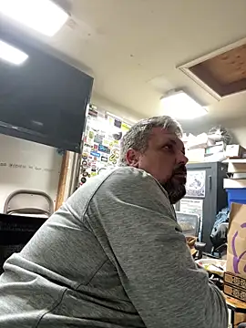 Snapshot of tank32s chatting on 03/14/25, 07:26 tank32s online show from 03/14/25, 07:26