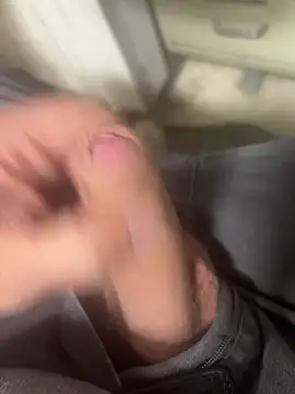 Snapshot of tank32s chatting on 03/15/25, 09:16 tank32s online show from 03/15/25, 09:16