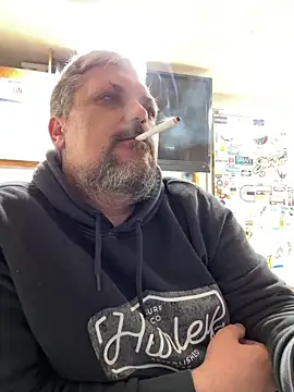 Snapshot of tank32s chatting on 03/16/25, 08:43 tank32s online show from 03/16/25, 08:43