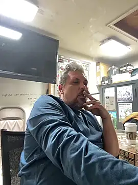 Snapshot of tank32s chatting on 03/22/25, 07:57 tank32s online show from 03/22/25, 07:57