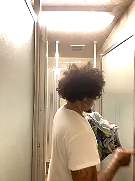 Snapshot of Codybabyy456 chatting on 10/16/25, 04:24 Codybabyy456 online show from 10/16/25, 04:24