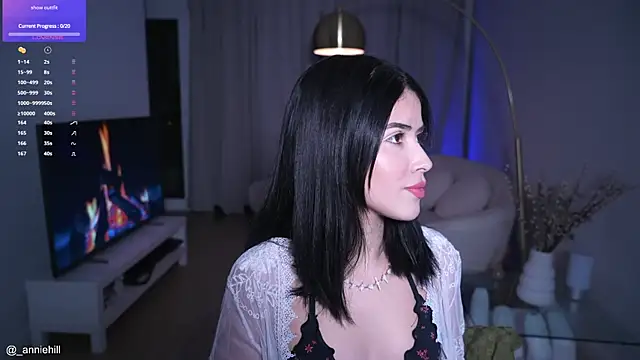 anniehillofficial online show from 09/16/25, 08:43