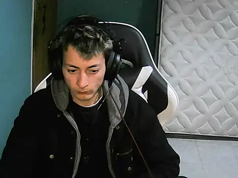 Snapshot of Jughead_16 chatting on 09/21/25, 10:33 Jughead 16 online show from 09/21/25, 10:33