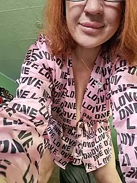 KiraXTender online show from 11/22/25, 03:27