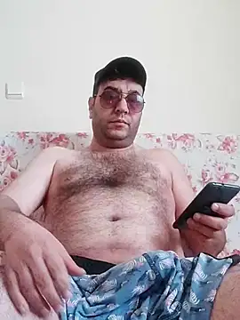 Snapshot of fraud705 chatting on 03/21/25, 01:01 fraud705 online show from 03/21/25, 01:01