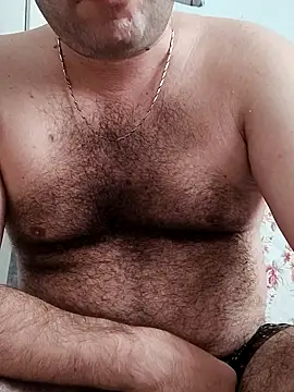 Snapshot of fraud705 chatting on 10/24/25, 11:28 fraud705 online show from 10/24/25, 11:28