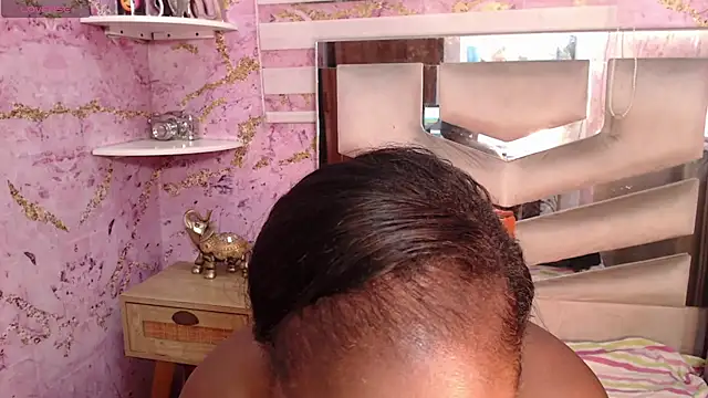 Snapshot of EBONNYGODDESXXX chatting on 11/27/25, 12:07 EBONNYGODDESXXX online show from 11/27/25, 12:07