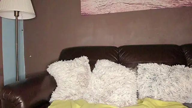 Snapshot of paulblack21 chatting on 11/04/25, 03:49 paulblack21 online show from 11/04/25, 03:49