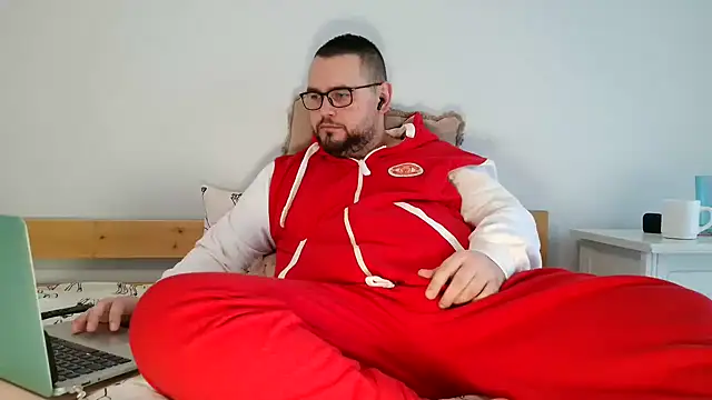 Snapshot of cutie_ben chatting on 02/16/25, 11:38 cutie ben online show from 02/16/25, 11:38