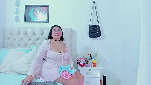 NayaWayne online show from 02/28/25, 07:14