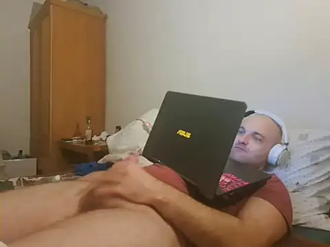 Snapshot of dilosan12345 chatting on 02/07/25, 08:31 dilosan12345 online show from 02/07/25, 08:31