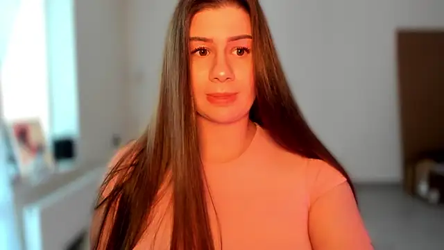 Snapshot of JuicyHelenX chatting on 05/26/26, 02:57 JuicyHelenX online show from 05/26/26, 02:57