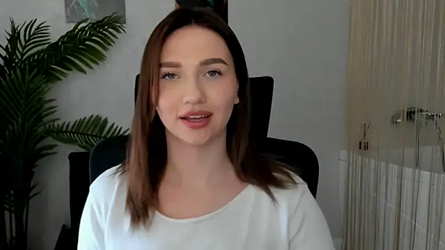 GracefulLook online show from 03/04/25, 06:26