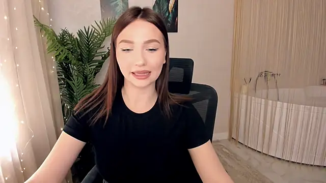 GracefulLook online show from 03/20/25, 04:29