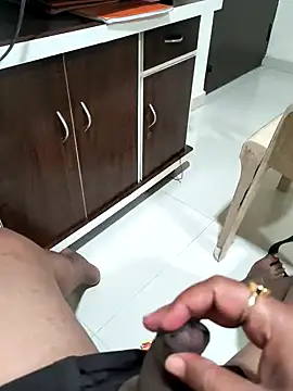 rajstrip12650 online show from 01/17/25, 04:57