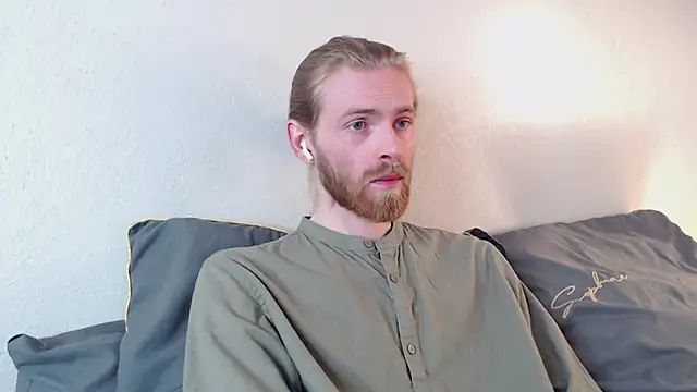 Damien Bi online show from 03/22/25, 04:45