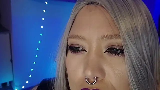 wickedxqueen online show from 11/02/25, 10:34