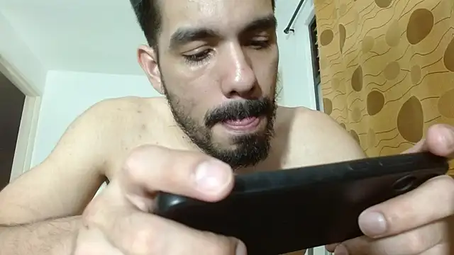 JohanyLatino online show from 01/12/25, 09:29