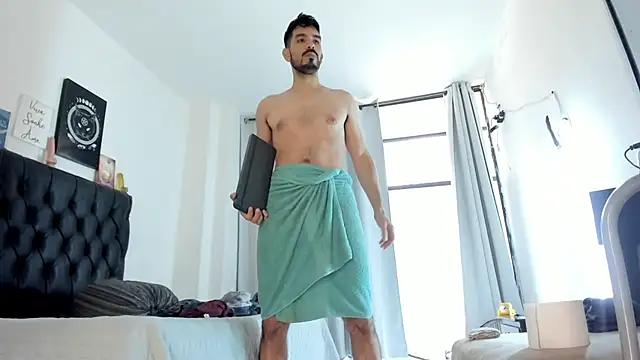 JohanyLatino online show from 03/02/25, 06:19