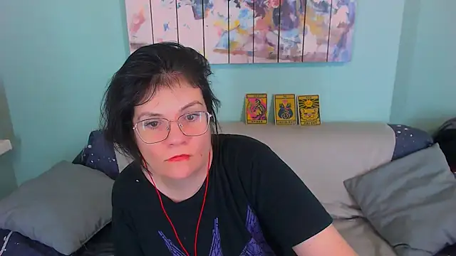 EverlyRays online show from 02/11/26, 03:50