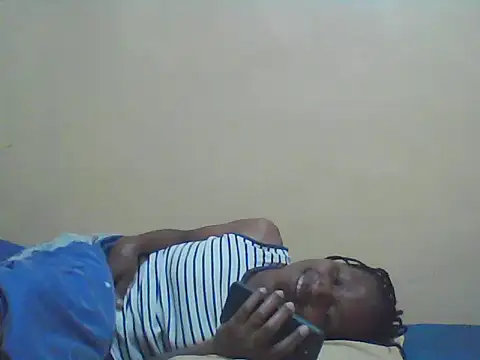 Smillie prety online show from 12/21/25, 05:42