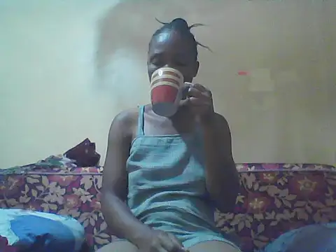 Snapshot of Smillie_prety chatting on 06/10/26, 06:56 Smillie prety online show from 06/10/26, 06:56