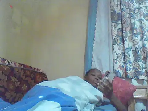 Snapshot of Smillie_prety chatting on 06/20/26, 03:31 Smillie prety online show from 06/20/26, 03:31
