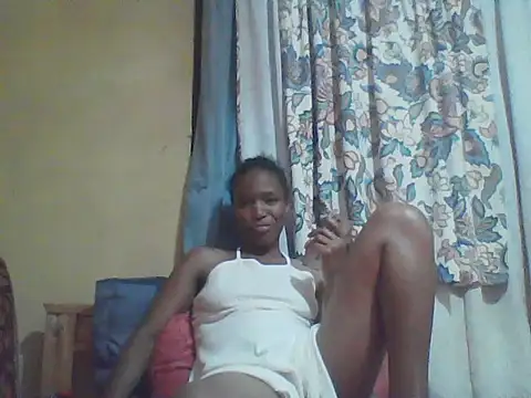 Snapshot of Smillie_prety chatting on 06/22/26, 05:43 Smillie prety online show from 06/22/26, 05:43