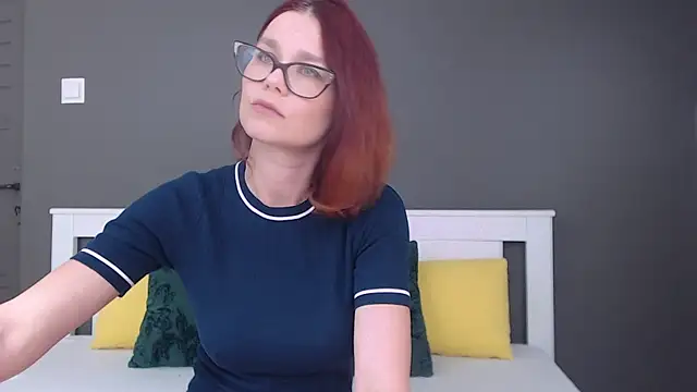 Snapshot of AugustStormS chatting on 10/29/25, 02:25 AugustStormS online show from 10/29/25, 02:25