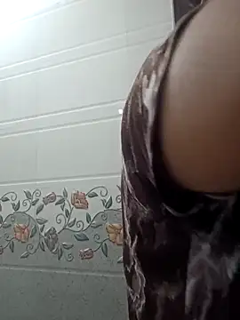 Snapshot of sematomar chatting on 02/17/25, 09:35 sematomar online show from 02/17/25, 09:35