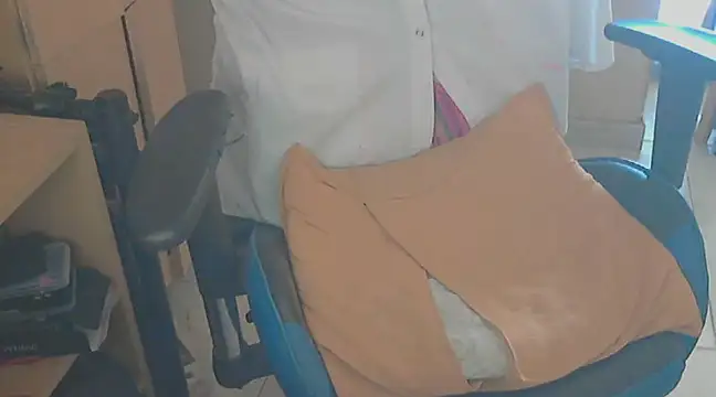 angelgarcia269 online show from 02/18/25, 03:43