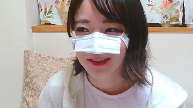 liliyRiSAcha-n online show from 12/03/25, 07:16