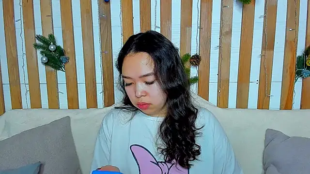 Kris top Lee online show from 12/15/24, 01:57