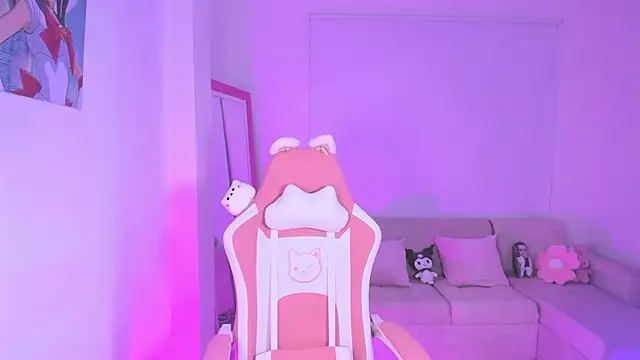 Snapshot of kityangelss chatting on 02/13/25, 03:29 kityangelss online show from 02/13/25, 03:29