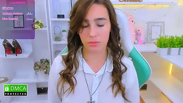  Eliizabeth  online show from 09/14/25, 09:47