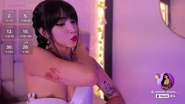 emma woods  online show from 12/05/24, 06:33